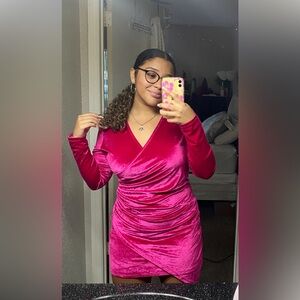 SHEIN | Hot pink velvet material long sleeve bodycon dress. Size L